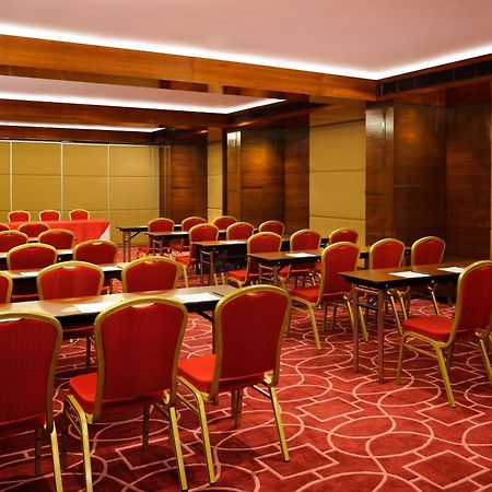 Four Points By Sheraton Ahmedabad Luaran gambar