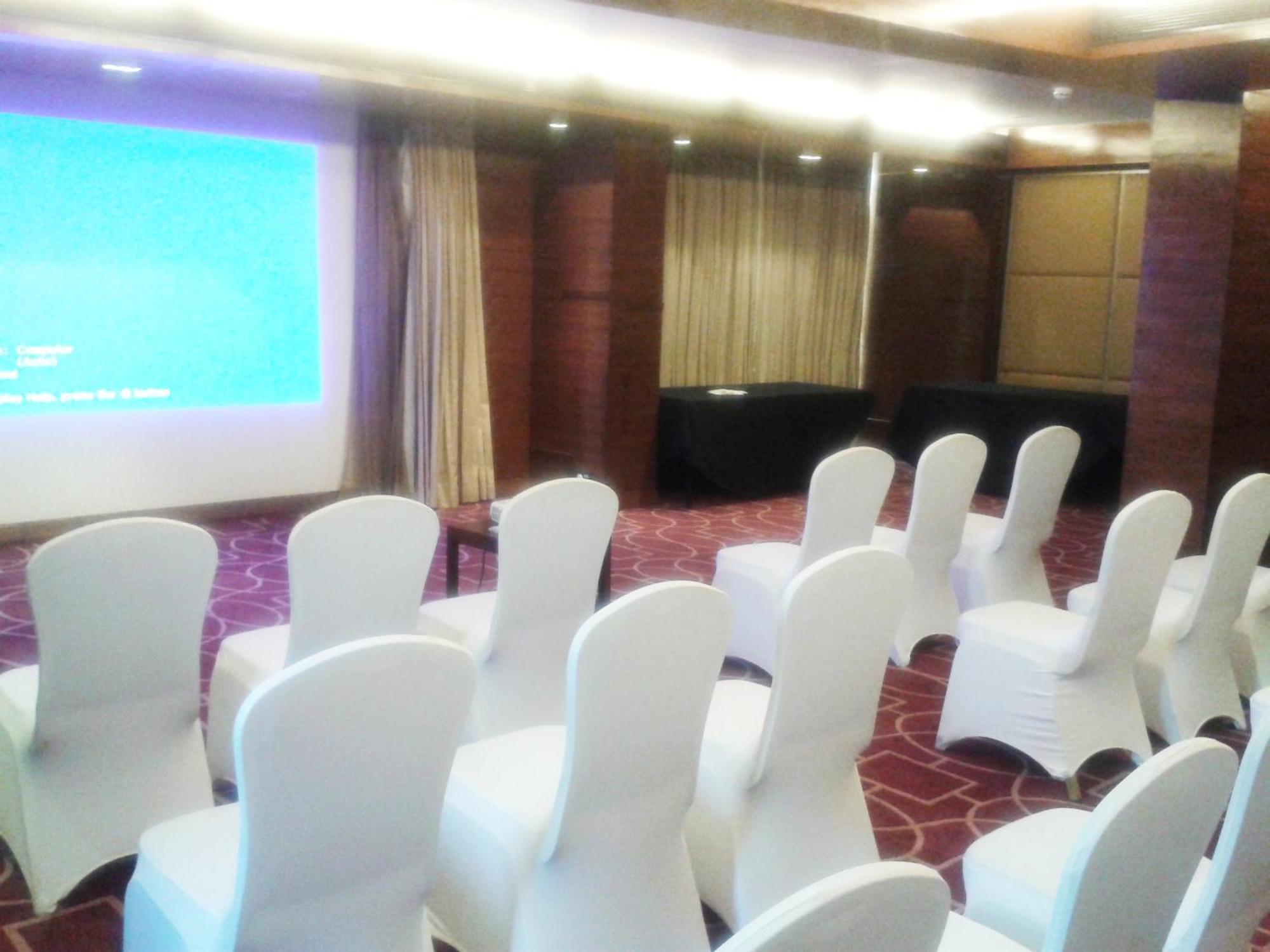 Four Points By Sheraton Ahmedabad Luaran gambar
