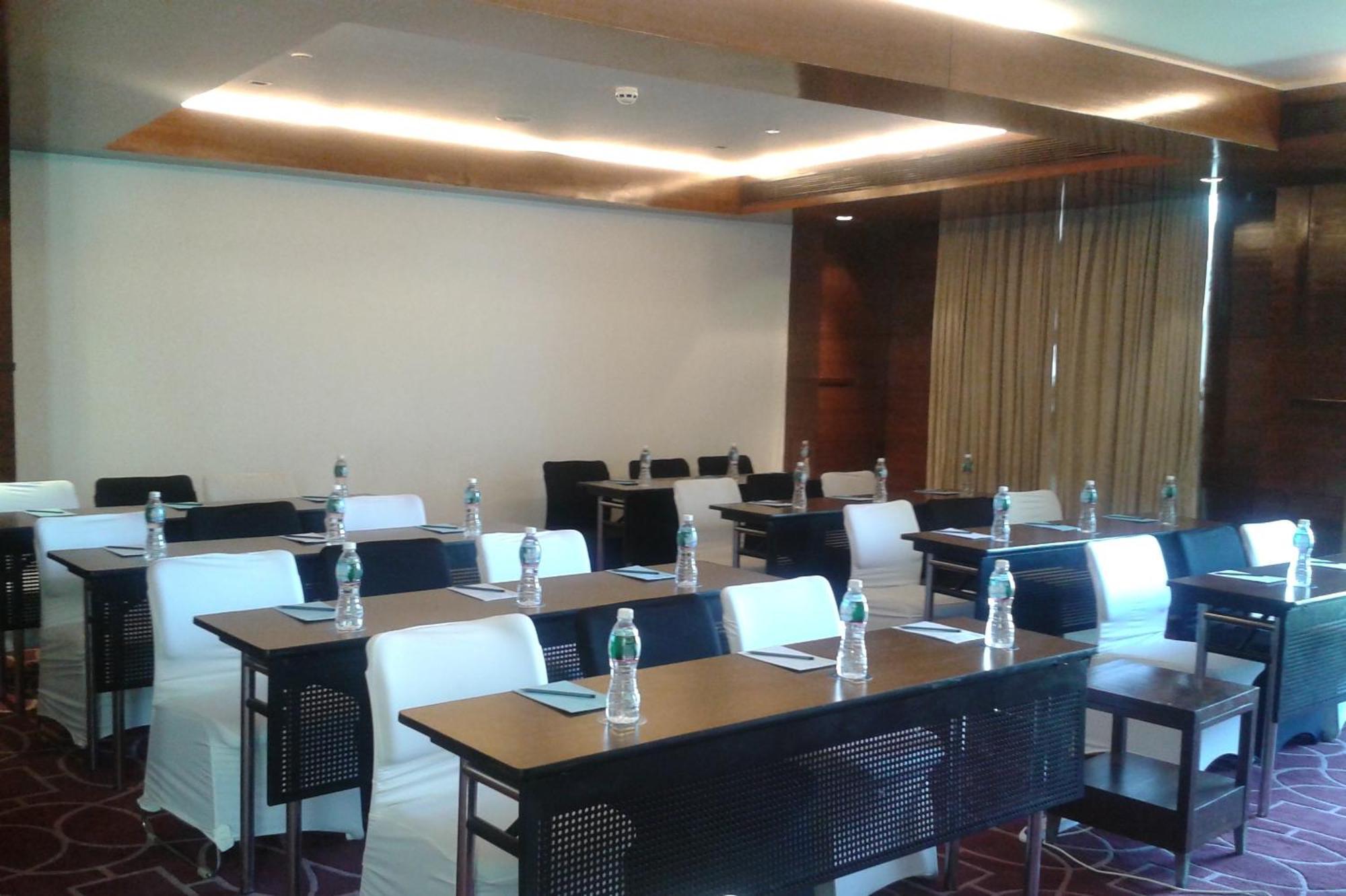 Four Points By Sheraton Ahmedabad Luaran gambar