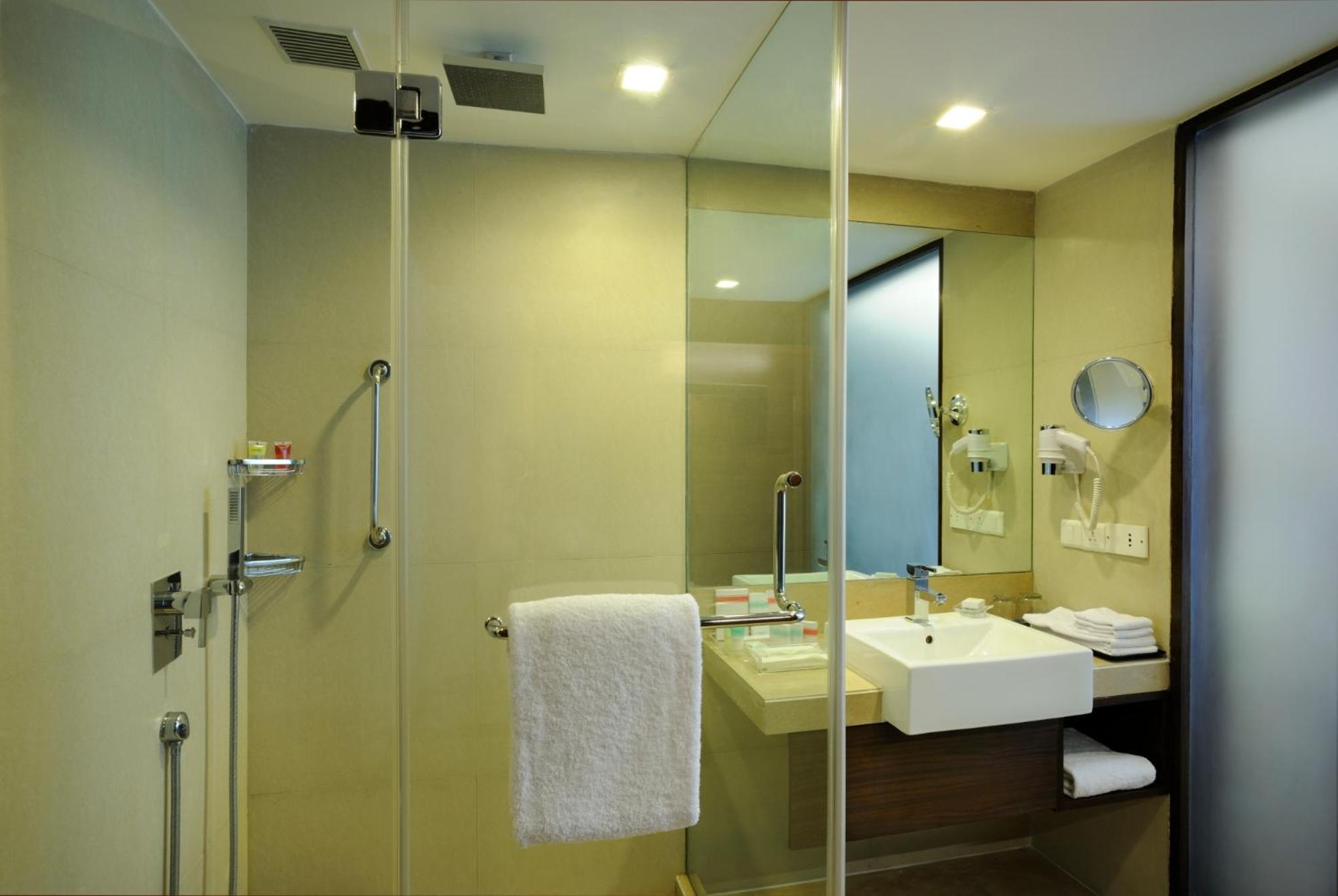 Four Points By Sheraton Ahmedabad Luaran gambar
