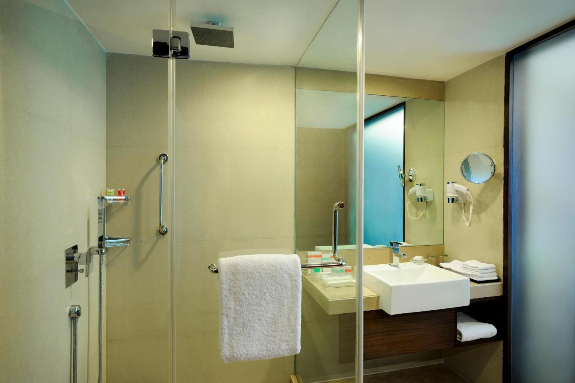 Four Points By Sheraton Ahmedabad Luaran gambar